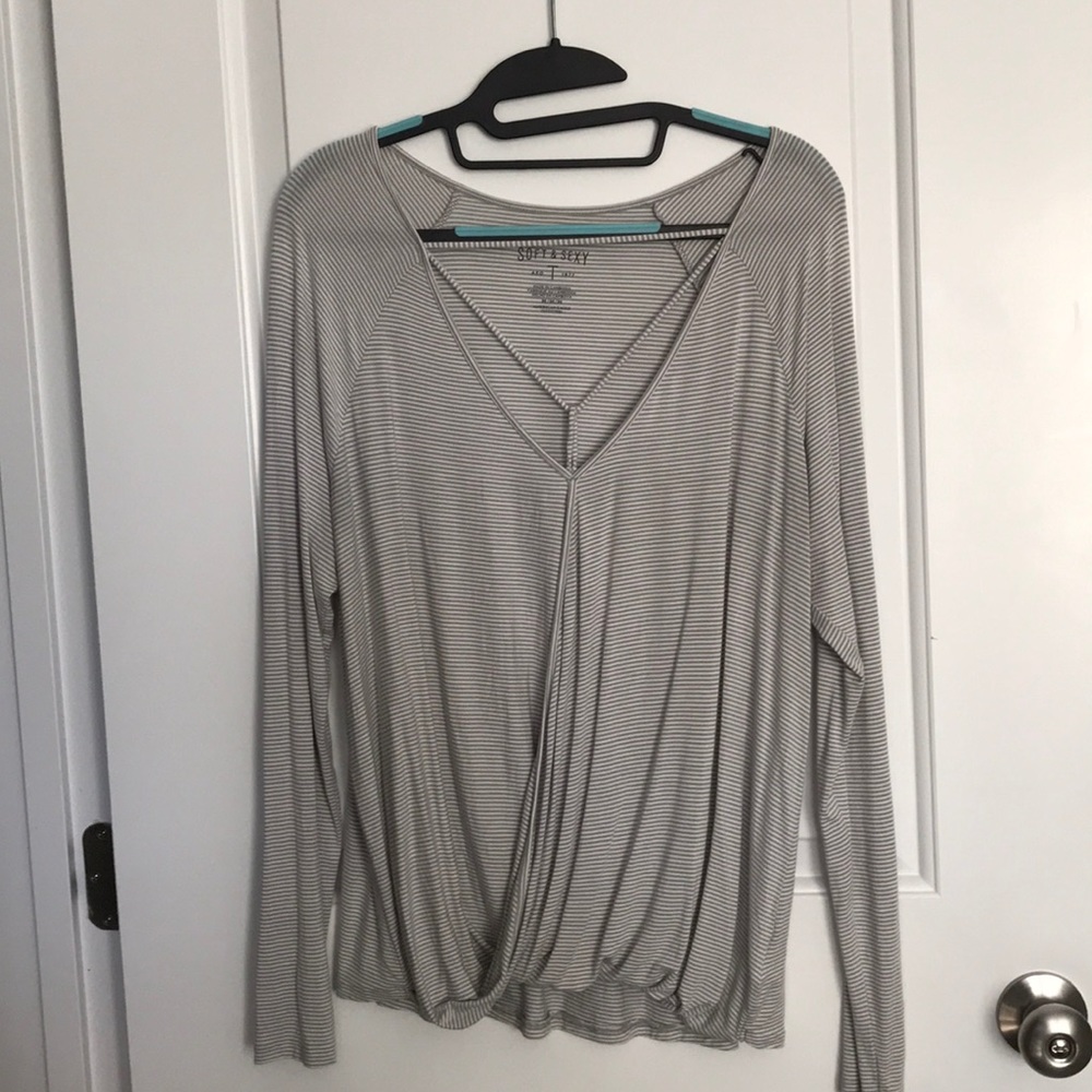 american eagle sift & sexy long sleeve shirt